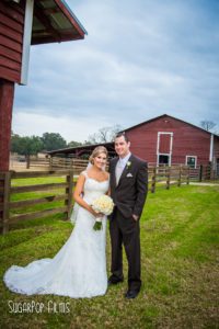 barn portraits for wedding