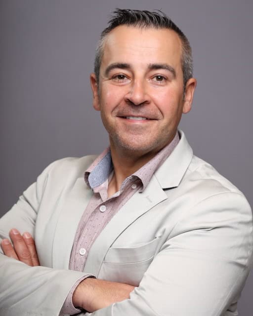 Professional Headshots, Powerful Branding